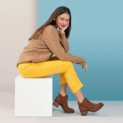 Aetrex Women's Frankie - Caramel Cafe 17 Aetrex Women's Frankie - Caramel Cafe -Winter Shoes Store CB152 lifestyle 2 66784.1695919705